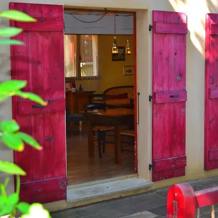 Cabanon De La Maison De La Vigne *